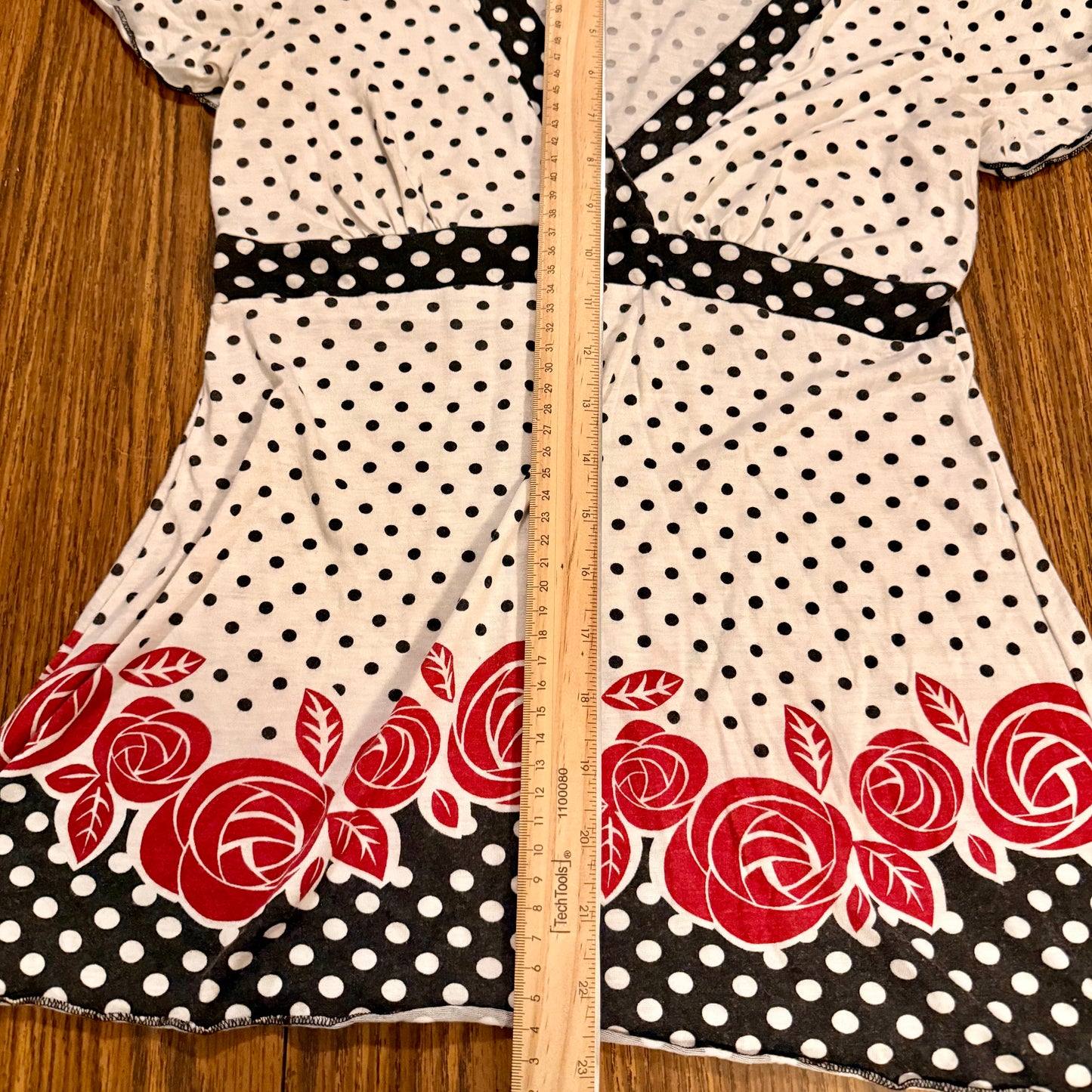 Vintage 2000s Y2K Grunge Babydoll Tee w/ Florals and Polka Dots