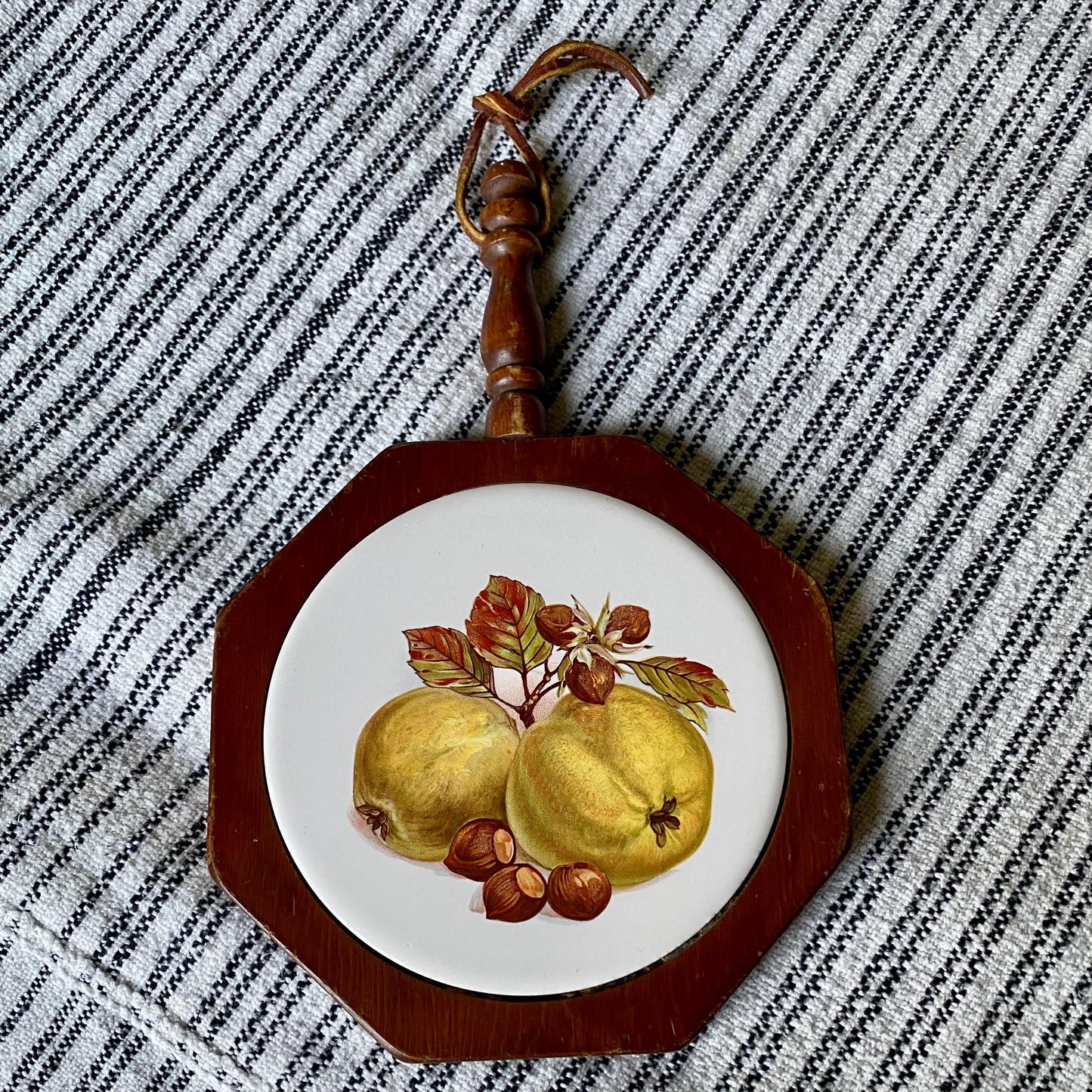 Vintage 1960s McCoy Accents Hazelnut Trivet / Wall Hanging