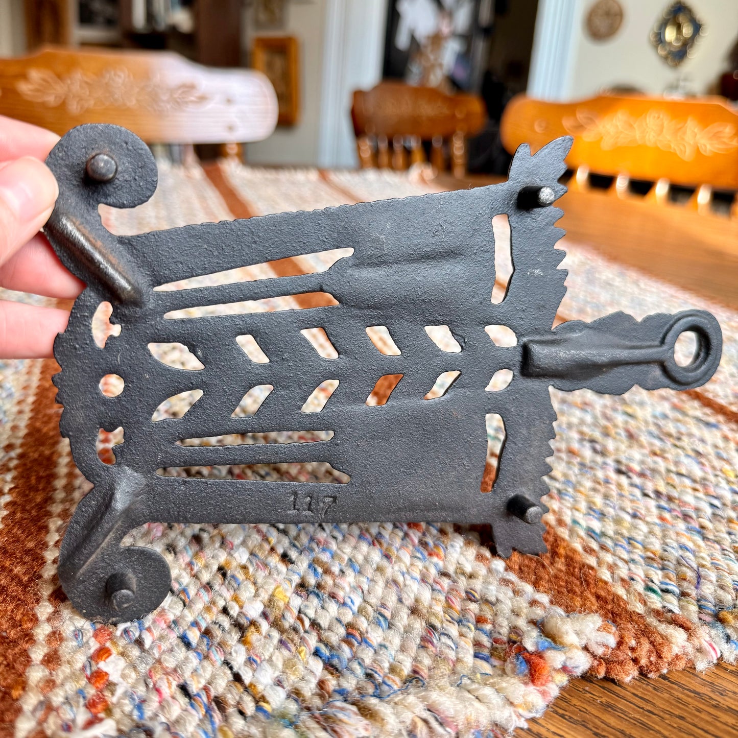 Vintage Wilton Cast Iron Broomstick Kitchen Trivet / Cauldron Stand