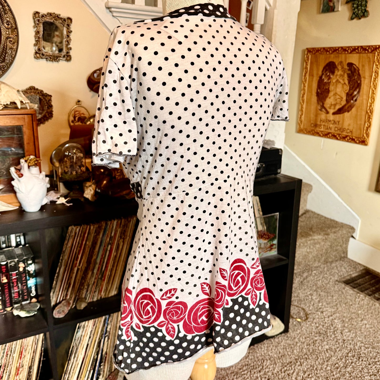 Vintage 2000s Y2K Grunge Babydoll Tee w/ Florals and Polka Dots