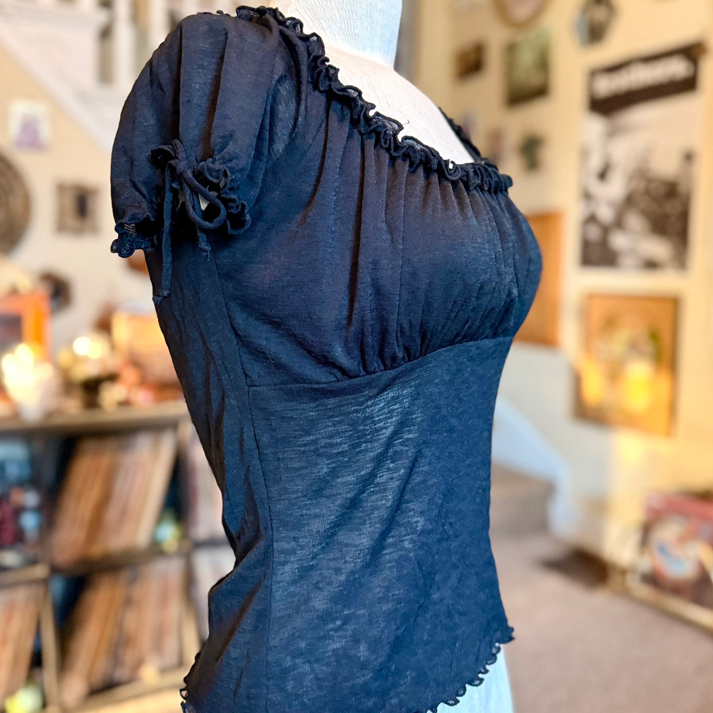 Vintage 90s / 2000s y2k My Michelle Gothic Puff Sleeve Vampy Blouse