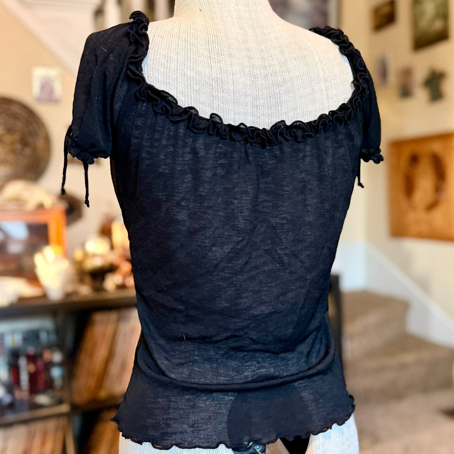 Vintage 90s / 2000s y2k My Michelle Gothic Puff Sleeve Vampy Blouse