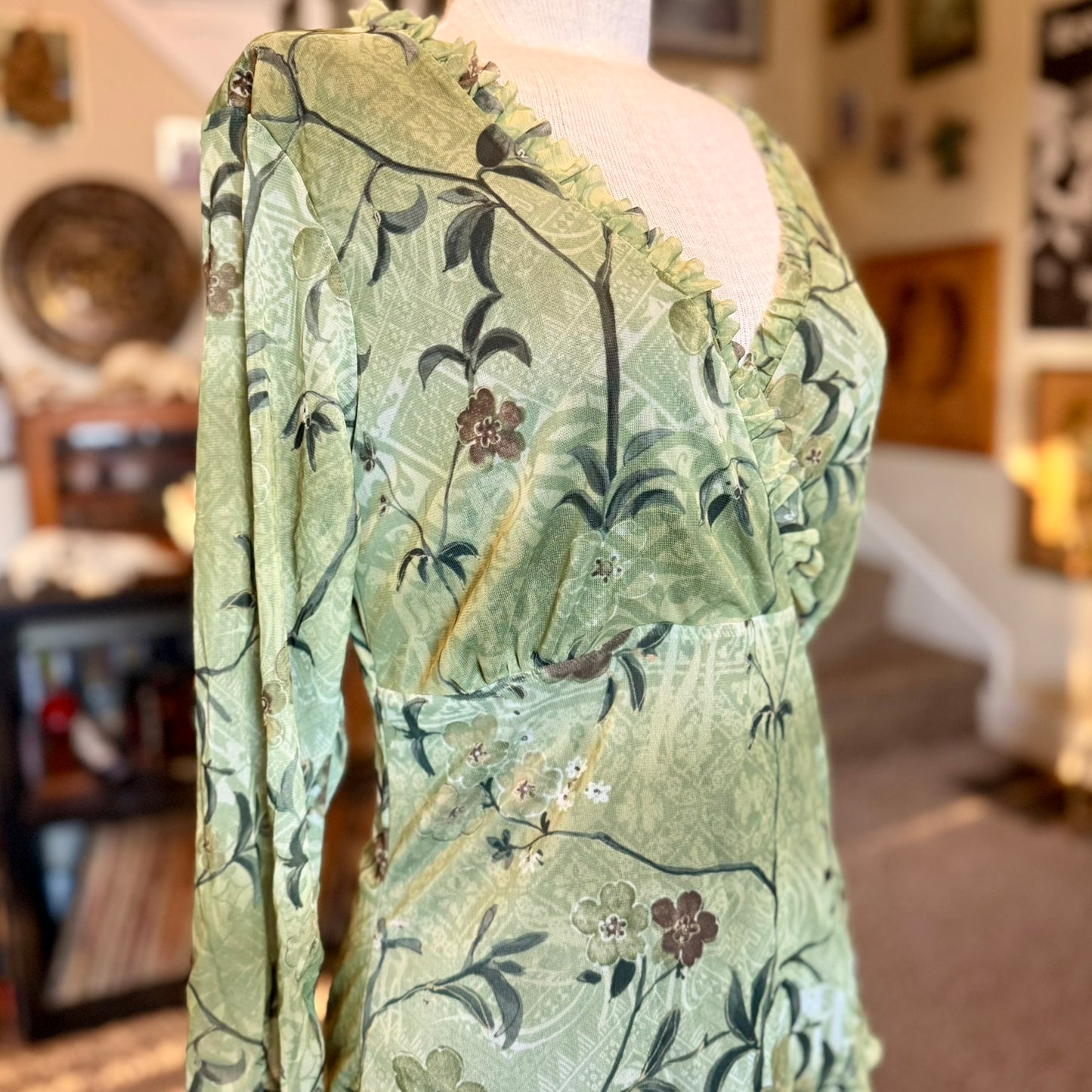 Vintage 90s / 2000s y2k Assoluto Ruffled Jungle Floral Fairy Baby Doll Top
