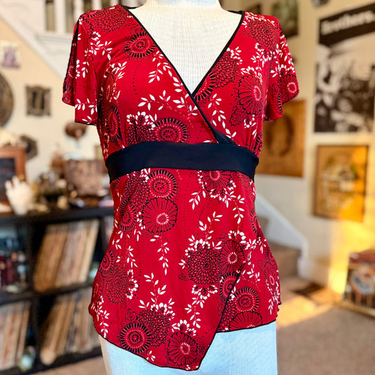 Vintage 90s / 2000s y2k A. Byer Patterned Asymmetrical Baby Doll Top