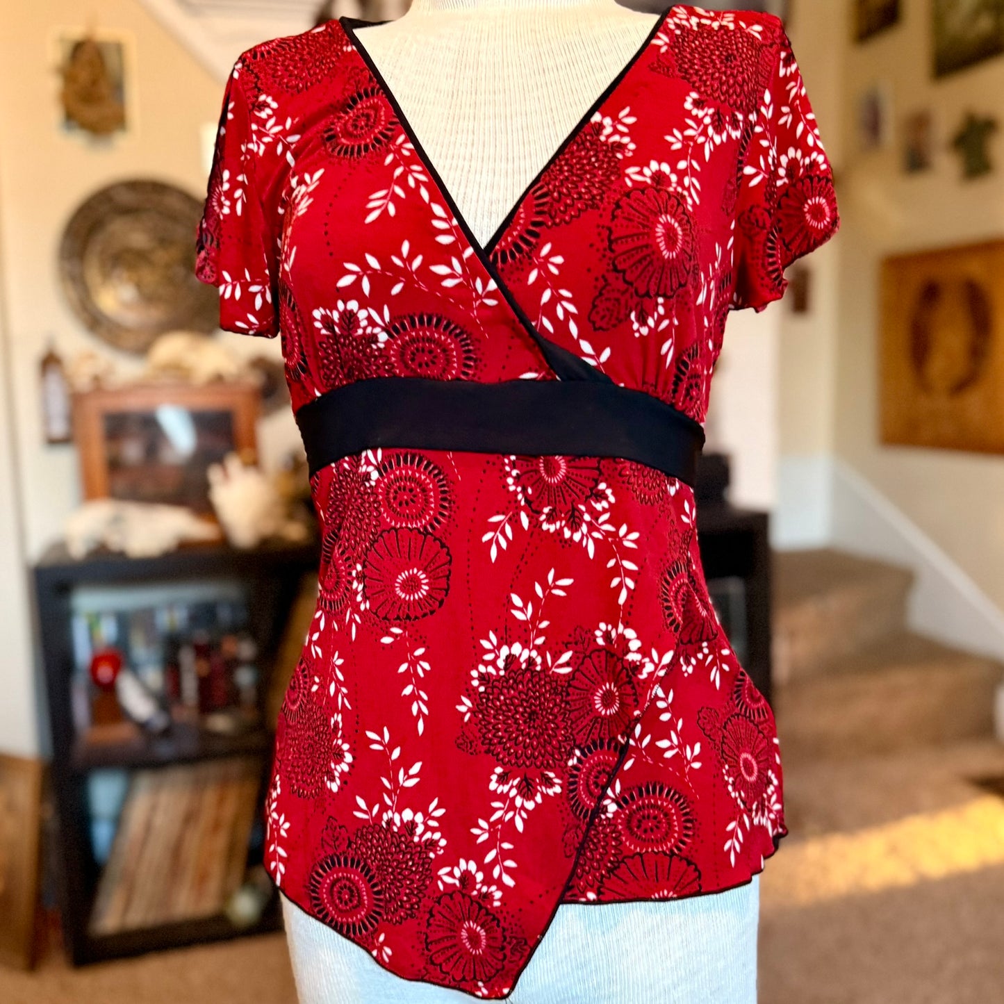Vintage 90s / 2000s y2k A. Byer Patterned Asymmetrical Baby Doll Top