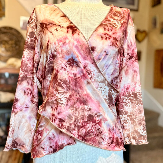 Vintage 90s / 2000s y2k Fashion Bug Floral Bell Sleeved Baby Doll Top