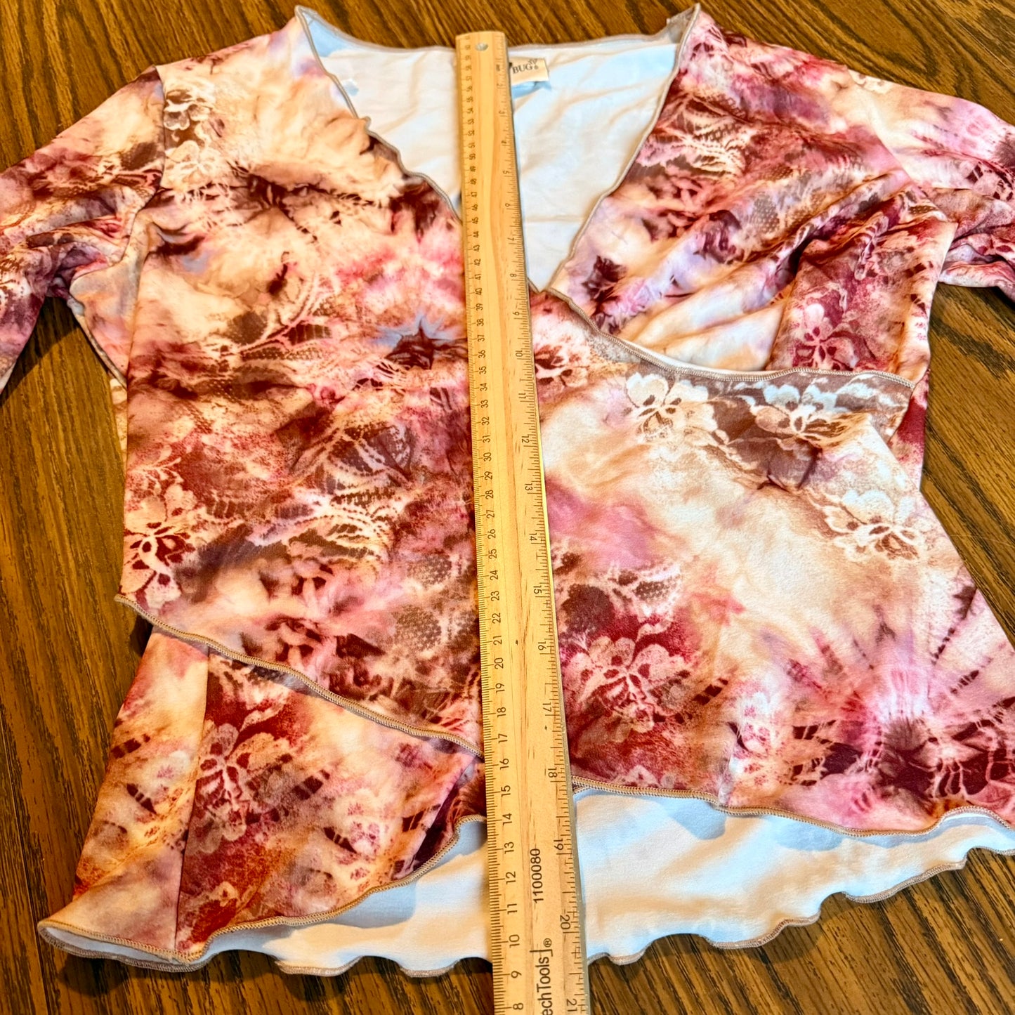 Vintage 90s / 2000s y2k Fashion Bug Floral Bell Sleeved Baby Doll Top