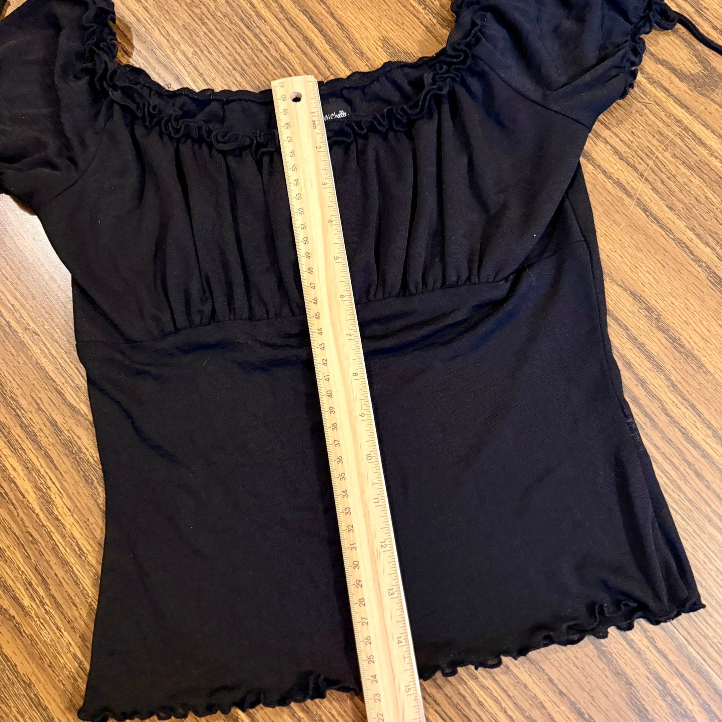 Vintage 90s / 2000s y2k My Michelle Gothic Puff Sleeve Vampy Blouse
