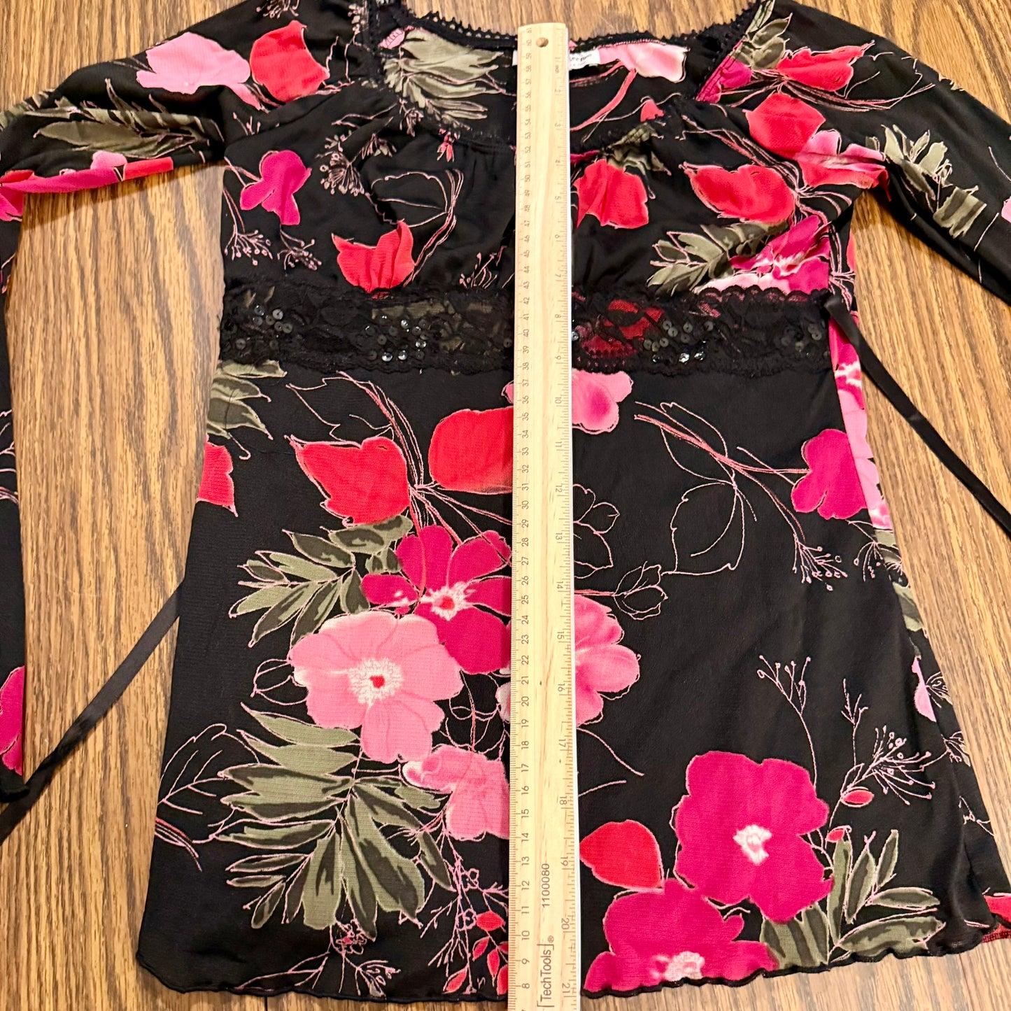 Vintage 90s / 2000s y2k Whimsygoth Long Sleeved Floral Self Esteem Baby Doll Top