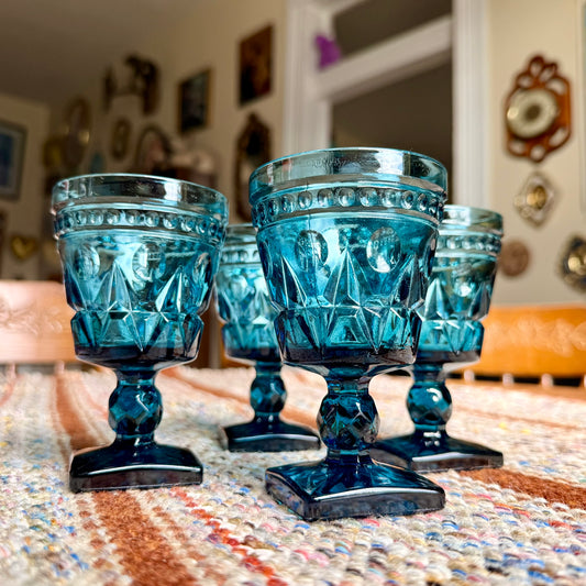 Set of 4 Vintage Mid-Century Modern Indiana Glass Park Lane Blue Glass Pedestal Wine Goblets