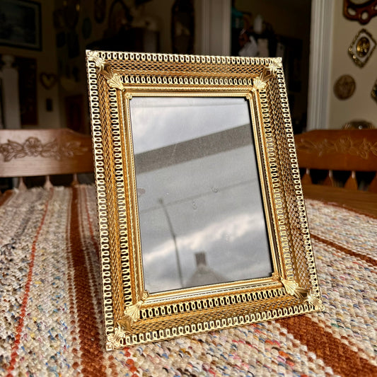Vintage Hollywood Regency Mid-Century Modern Gold Metal Ornate Picture Frame