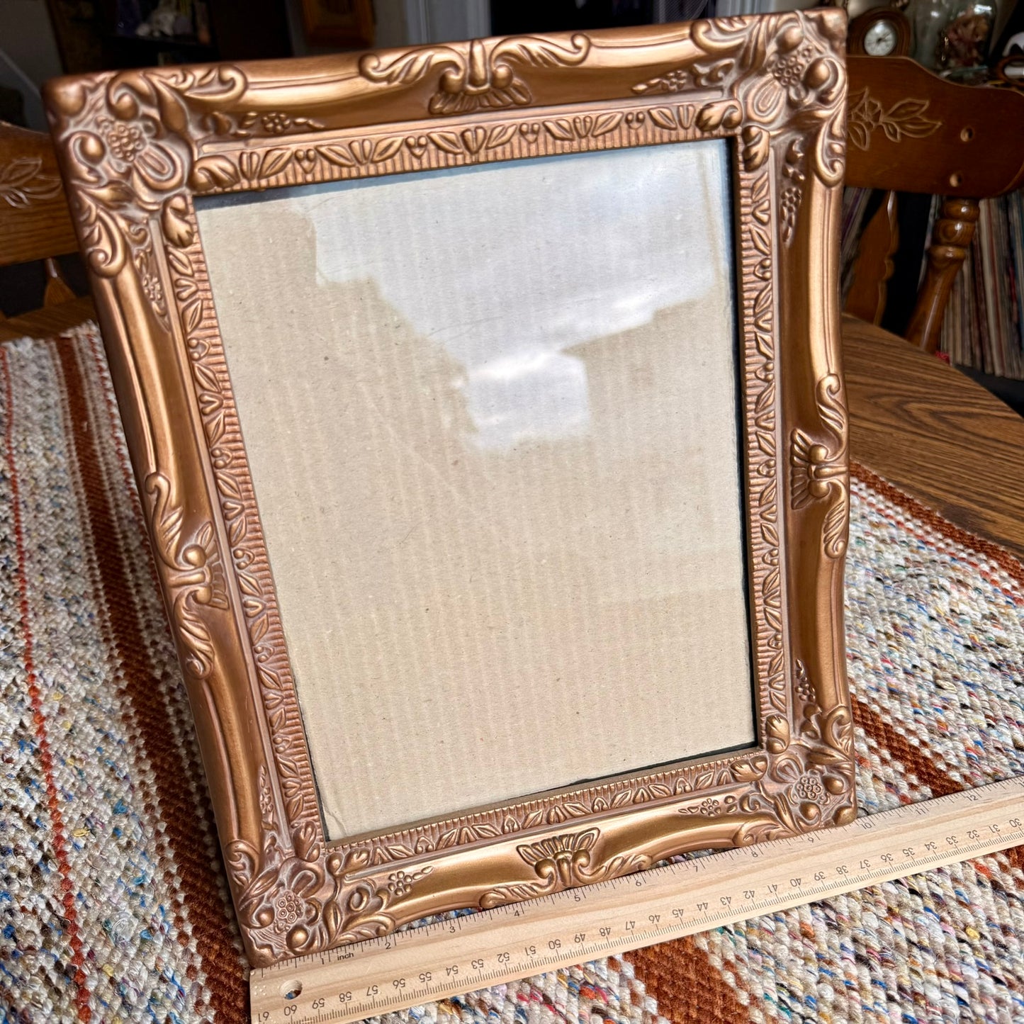 Vintage Ornate Hollywood Regency / Victorian Gold Resin Photo Frame - Wall Hanger and Stand