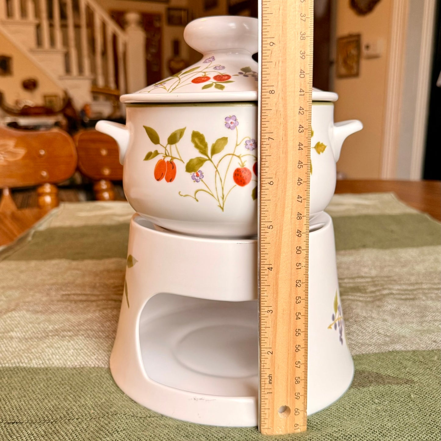 Noritake Progression Homecoming Fondue Pot, Berries n' Such Design