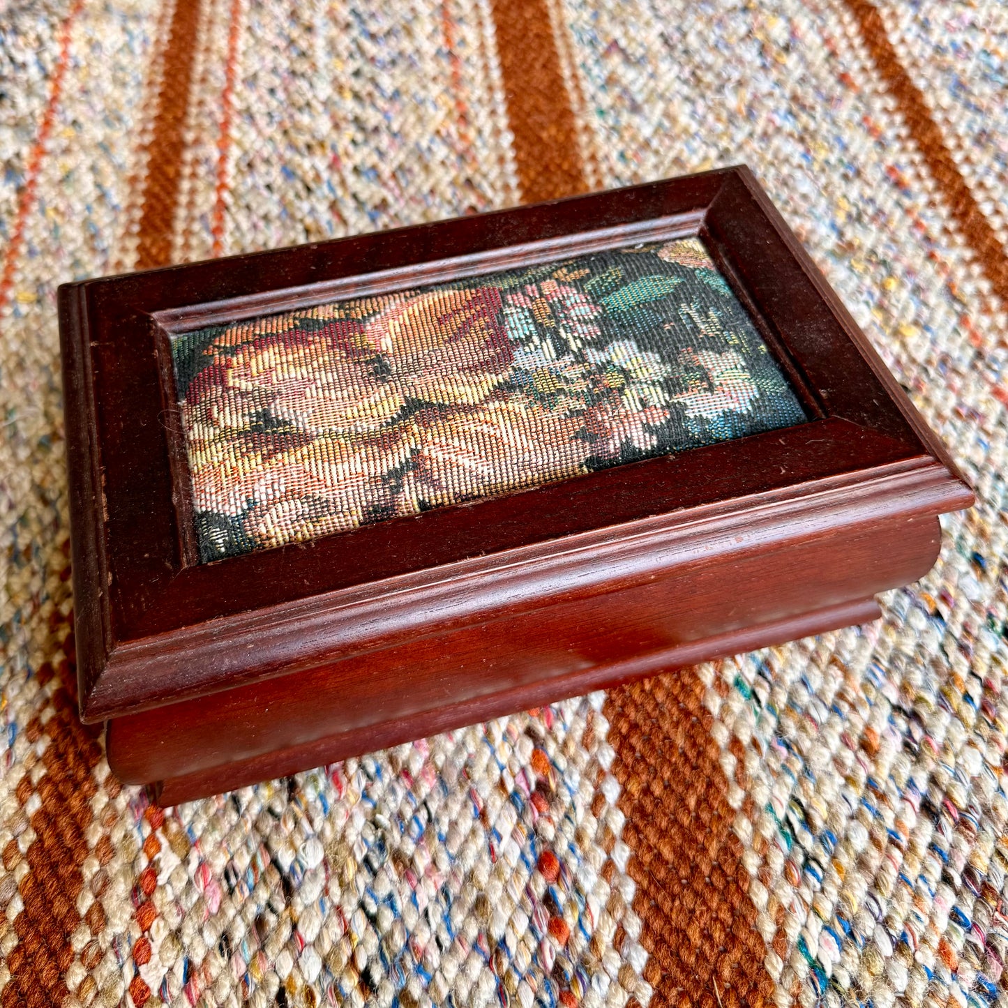Vintage Wooden Jewelry Box w/ Inlaid Floral Tapestry and Removable Jewelry Tray