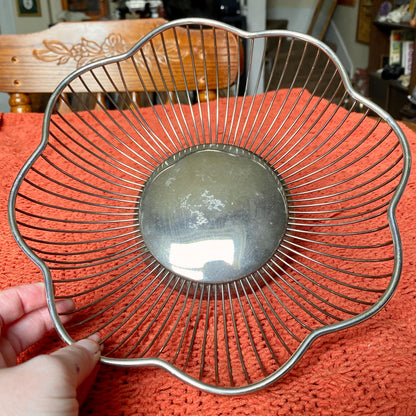 Vintage International Silver Company Silver Plated Flower Shaped Wire Basket