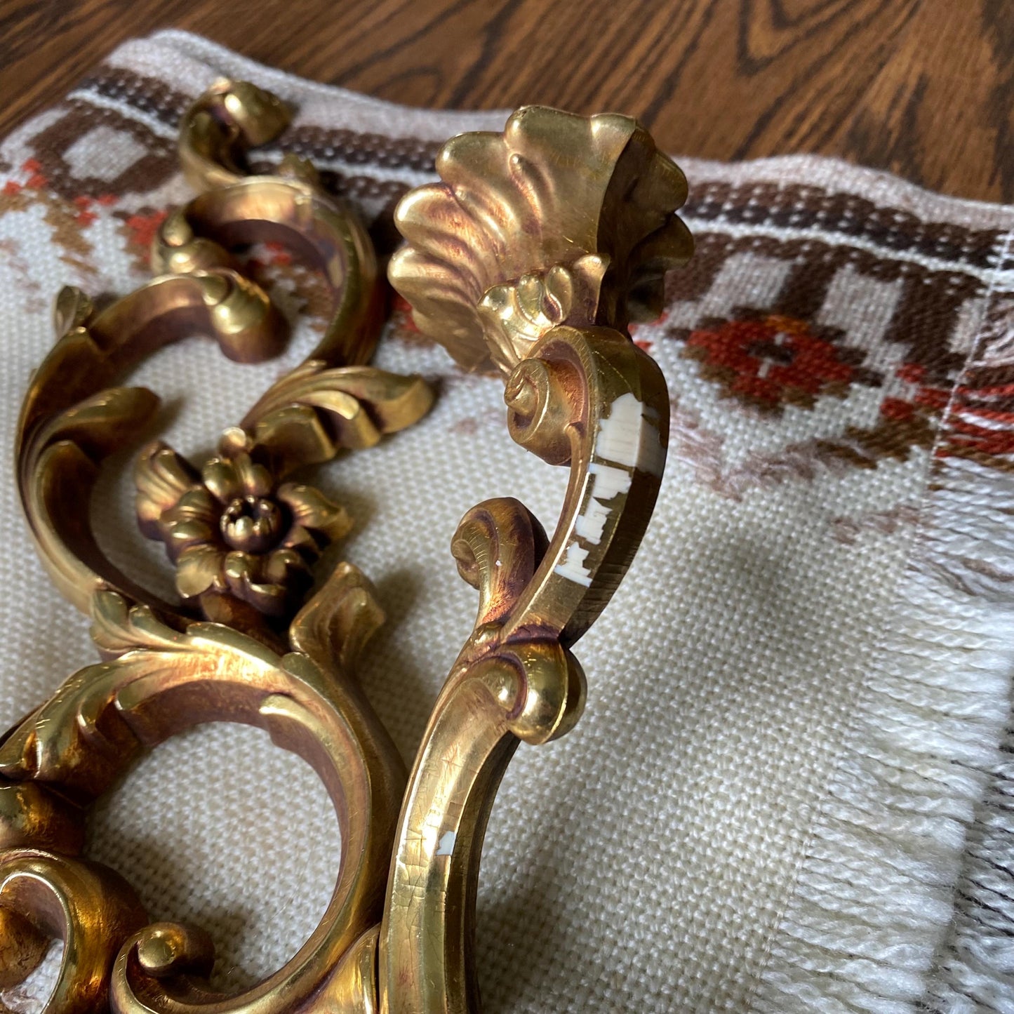 1959 Vintage Syroco Filigree Wall Sconce