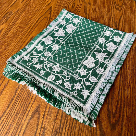 Cottagecore Reversible Green and White Ivy Table Runner