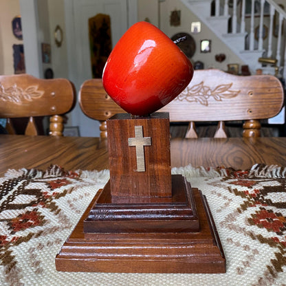Apple on Wooden Crosa Pedestal