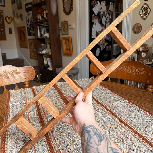 Vintage Rustic Wooden Farmhouse Ladder Curio Shelf Wall Hanging