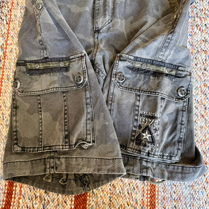 Vintage 90s / 2000s y2k Affliction Grunge Camo Cargo Shorts