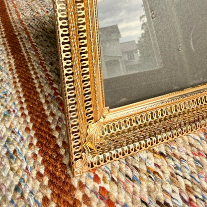 Vintage Hollywood Regency Mid-Century Modern Gold Metal Ornate Picture Frame