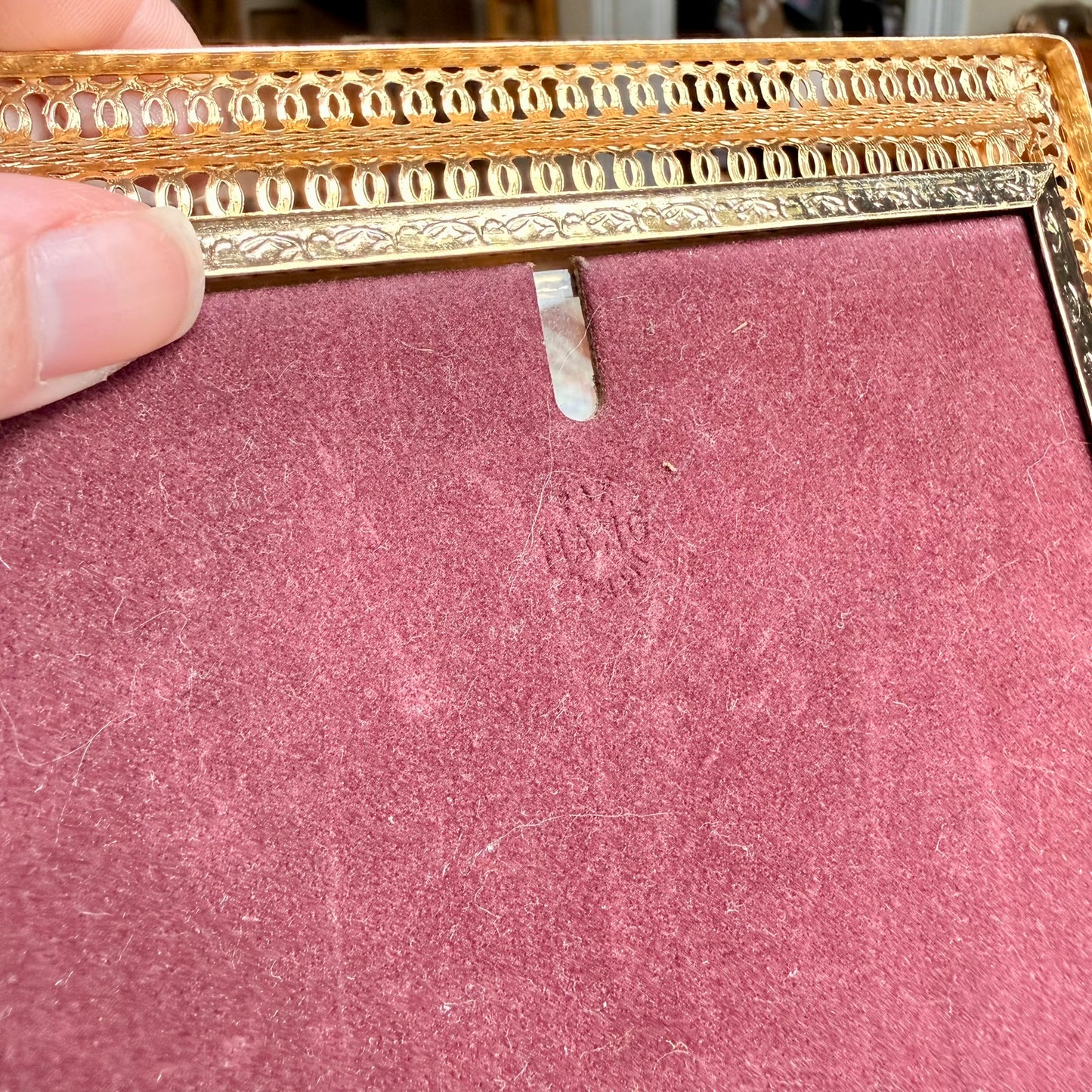 Vintage Hollywood Regency Mid-Century Modern Gold Metal Ornate Picture Frame