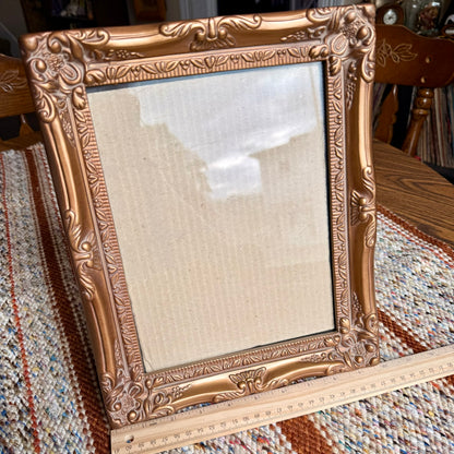 Vintage Ornate Hollywood Regency / Victorian Gold Resin Photo Frame - Wall Hanger and Stand