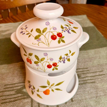 Noritake Progression Homecoming Fondue Pot, Berries n' Such Design