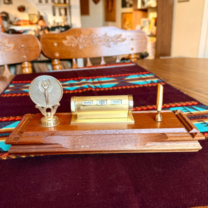 Vintage Wooden Perpetual Desk Calendar with Pen Holder and Graduation Medal