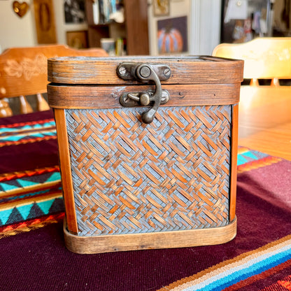 ONE - Vintage Woven Wicker Rattan Square Basket Storage Bin