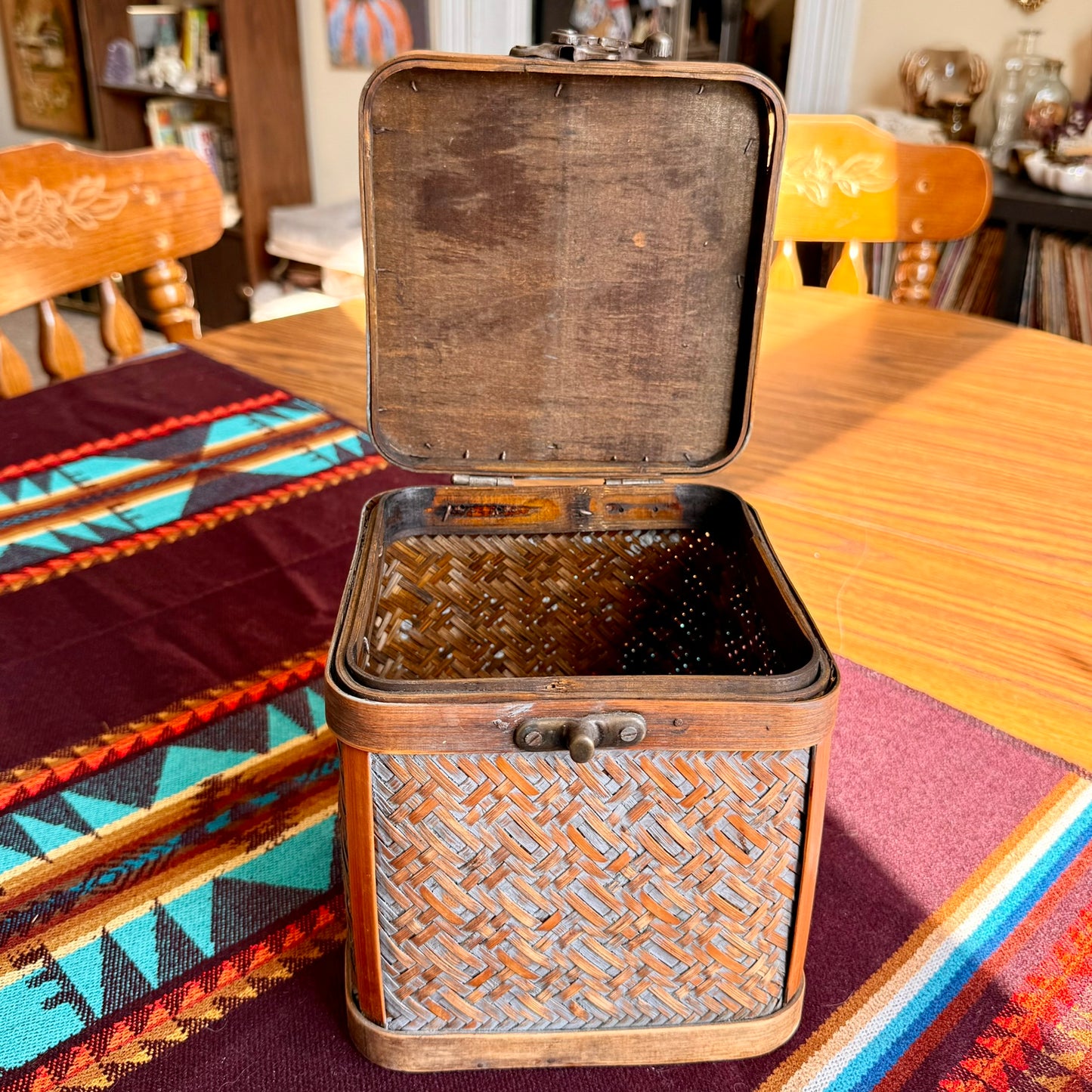 ONE - Vintage Woven Wicker Rattan Square Basket Storage Bin
