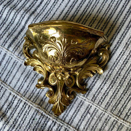 Vintage 1970's Ornate Acanthus Leaf Homco Golden Wall Pocket Planter